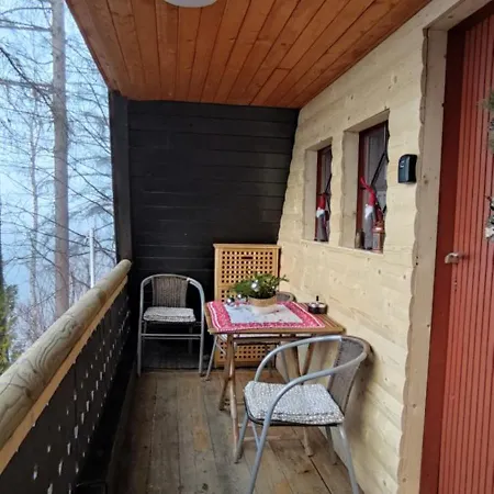アパート The House At The Larchen *